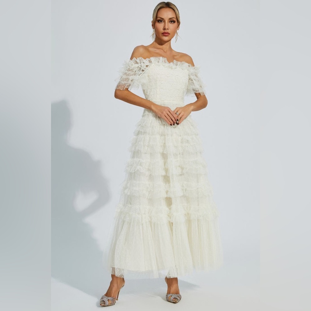 Chic Off-Shoulder Cream Lace Wedding Dress